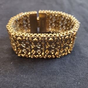 Vintages Signed Sarah Coventry 7" Goltone Filigree Bracelet